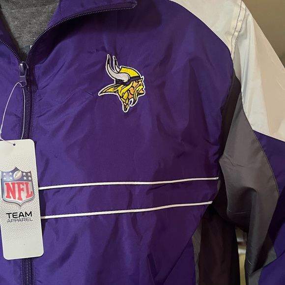 NWT Minnesota Vikings Full Zip Windbreaker - NFL - Picture 2 of 3